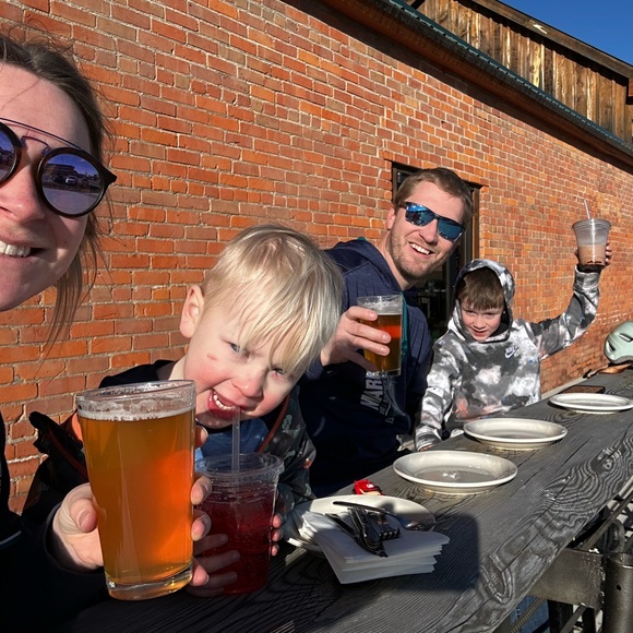 Meet the Posher Other - Hi!! I’m Kelsey 💛